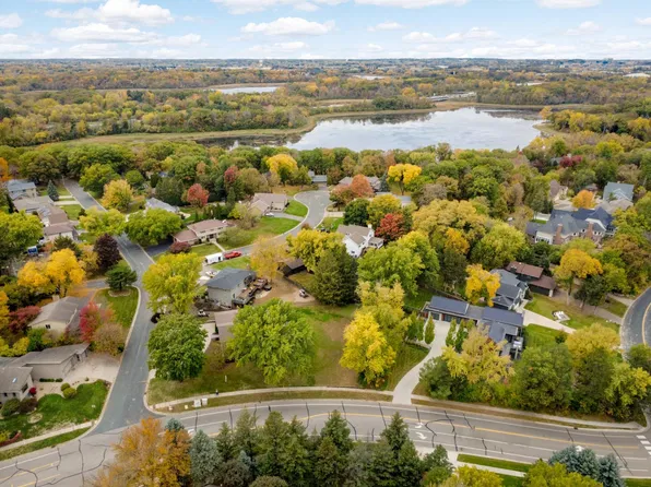 Veness Rd, Minneapolis, MN 55438