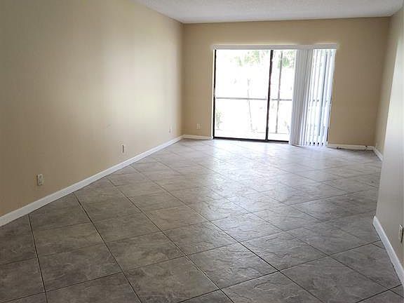4th image of 3105 Oakland Shores Dr #1-J112-1