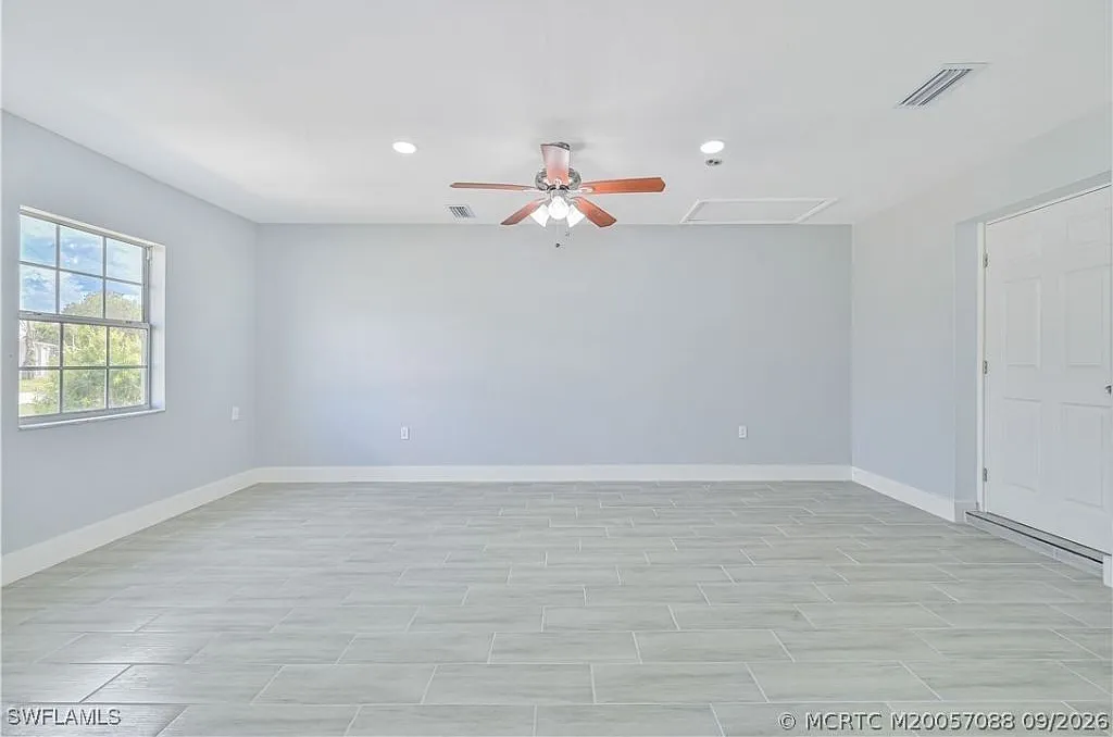 3 bed, 2.0 bath, 1567 sqft, $1,450 — Photo 3