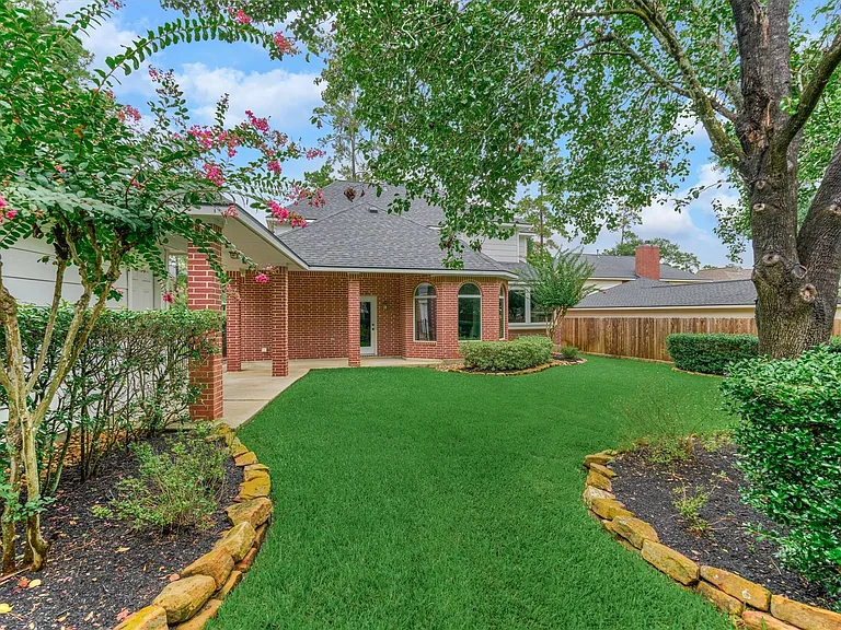 6615 Haughton Dr — Photo 48