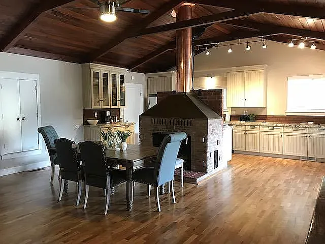 280 La Cuesta Dr
