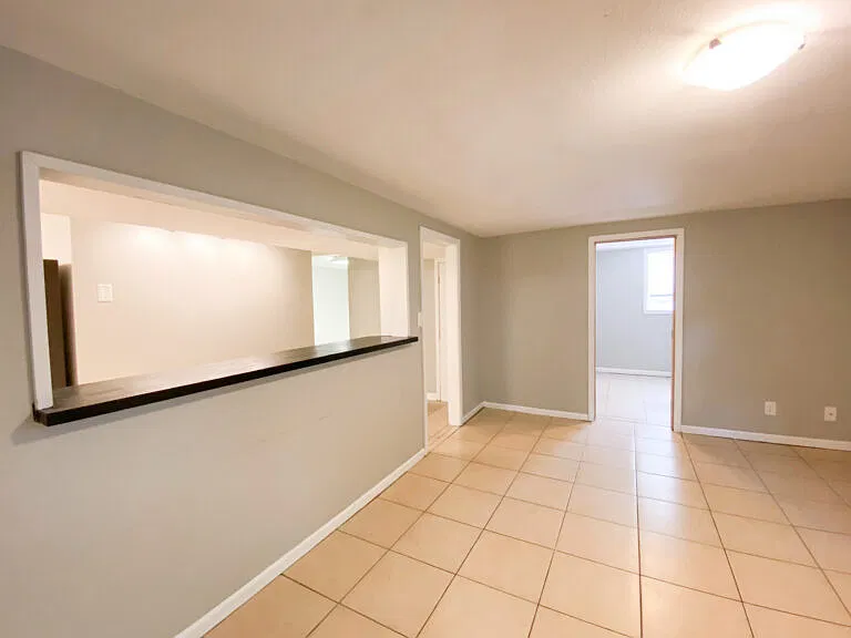 2 bed, 1003 sqft, $835 — Photo 4