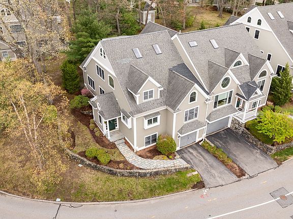 3rd image of 127 Johnson Woods Dr