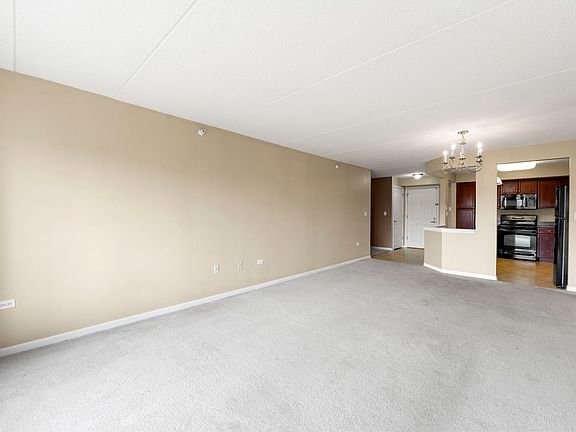 3rd image of 390 Western Ave #602