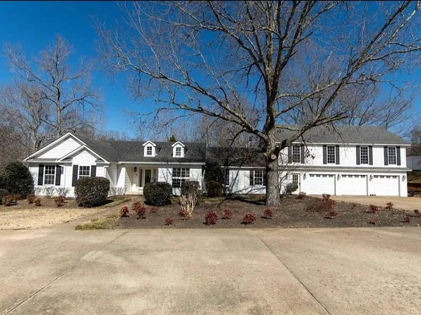 585 Highway 203, Savannah, TN 38372