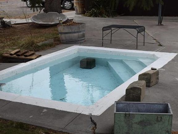 5th image of 4778 River Rd