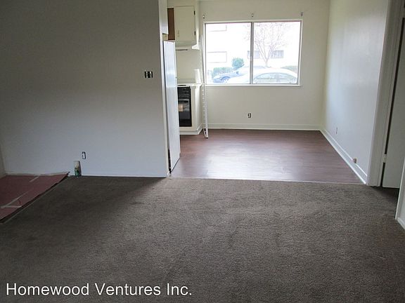 3rd image of 2095 Radio Ave APT 9