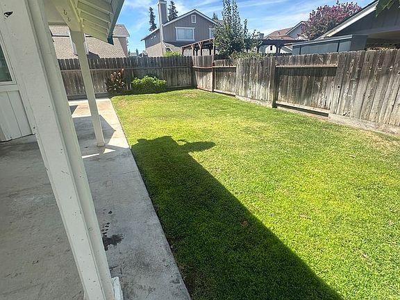 2nd image of 1709 Badger Way