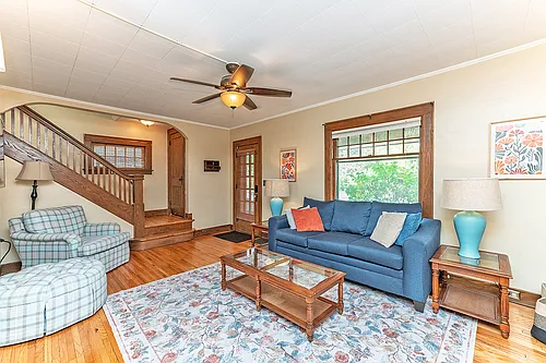 1117 W Shiawassee St Photo 1