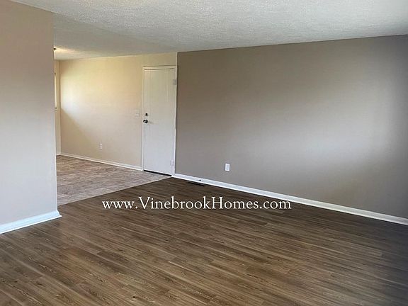 2nd image of 4853 Nelapark Dr