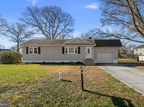 40680 Waterview Dr, Mechanicsville, MD 20659