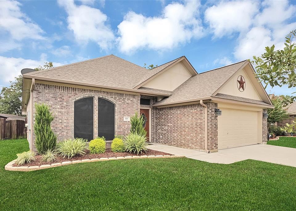 1st image of 103 Blue Jay Ct