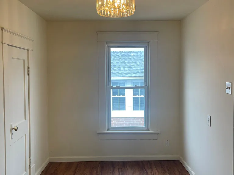 308 High St #UPSTAIRS — Photo 4