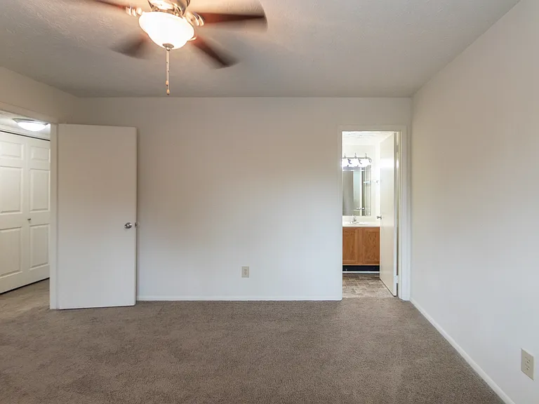 Blue Grass Manor — Photo 152
