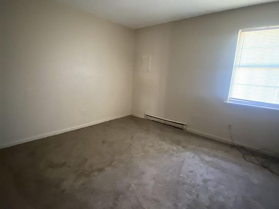 2nd image of 502 E Johnson St