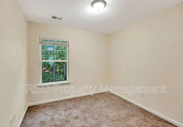 140 Buchanan Cir — Photo 26
