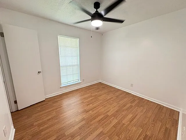 5754 Darien Dr #5754 DARIEN DR — Photo 9