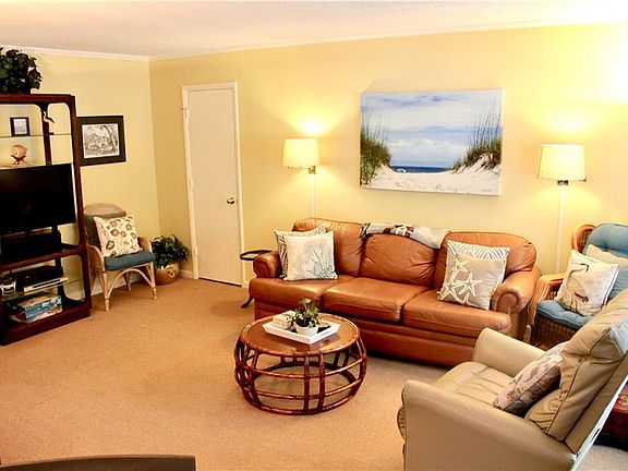 3rd image of 800 Mallery St APT 51
