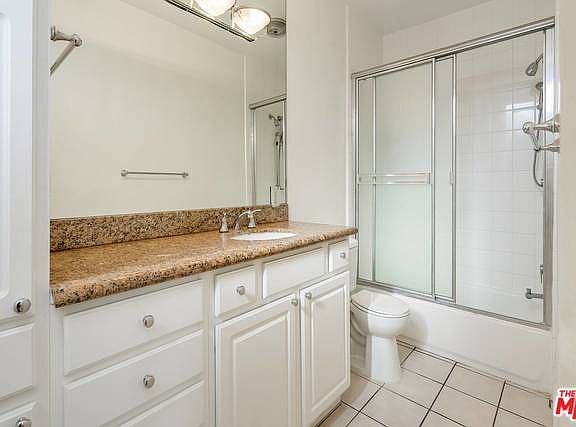 5th image of 129 Marguerita Ave APT M