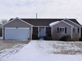 406 Quail Rd, Westmoreland, KS 66549