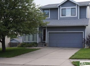 8914 N 81st Ave, Omaha, NE 68122