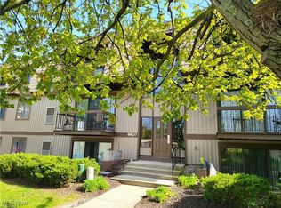 9820 Sunrise Blvd, North Royalton, OH 44133