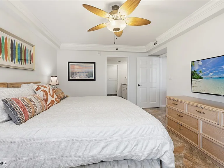 6585 Nicholas Blvd #703 — Photo 28