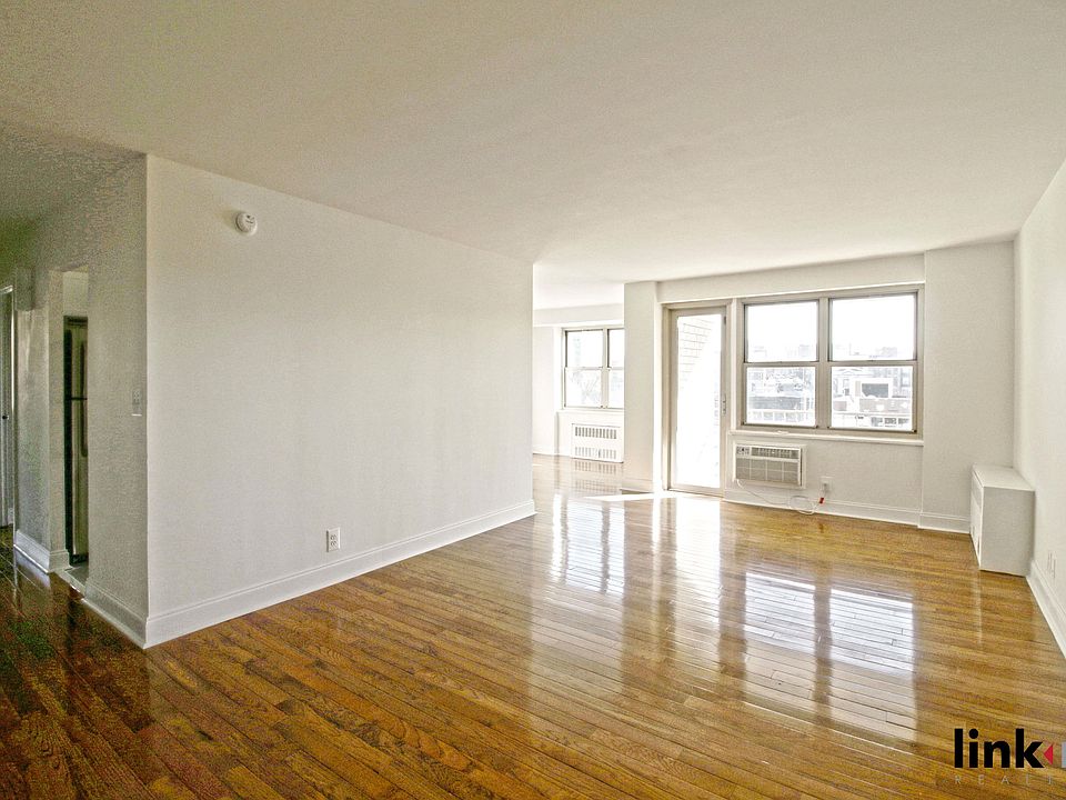 1st image of 33 N 3rd Ave APT 4U