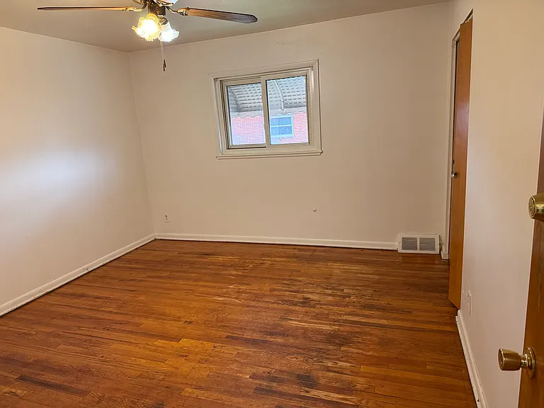 16212 Maplewood Ct — Photo 5