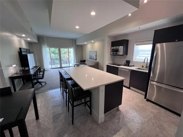 5300 NW 87th Ave #916, Miami, FL 33178