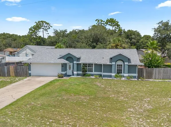 2226 Captain Dr, Deltona, FL 32738