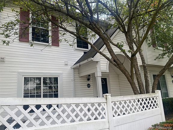 3rd image of 22192 Cape Cod Way