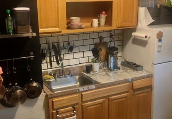 2nd image of 383 S 3rd St #3A
