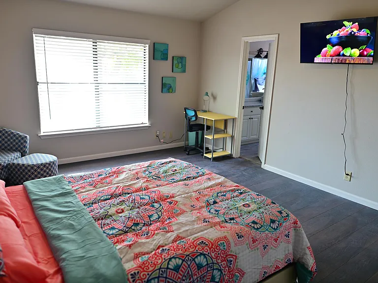 Beech Trail Dr — Photo 20