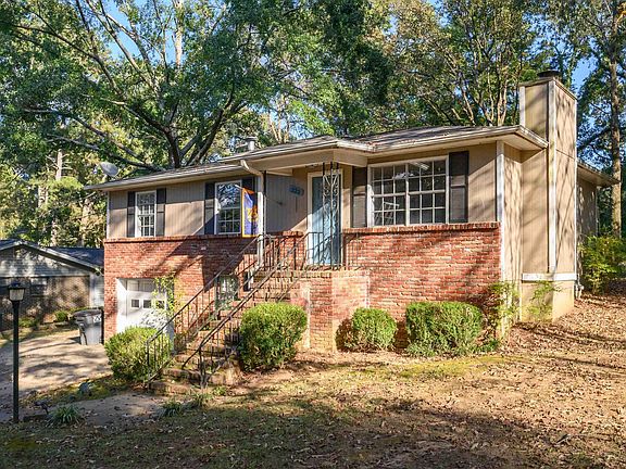 2nd image of 225 Rebecca Dr
