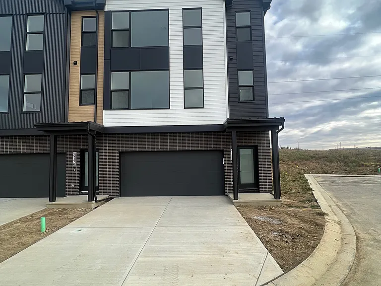 5 Rondeau Dr — Photo 1