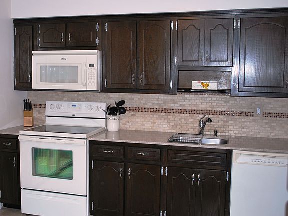 Kitchen with Silestone Counters