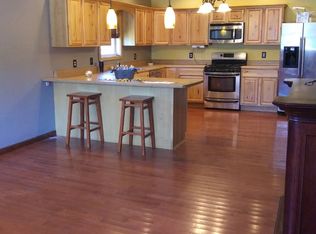 310 E Main St, Mc Leansboro, IL 62859