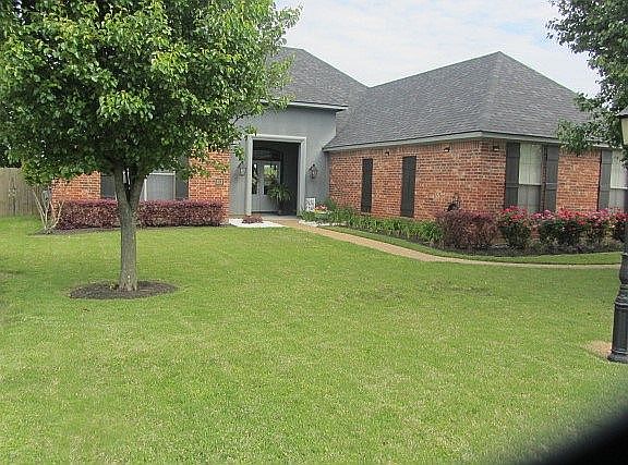 3rd image of 113 Magnolia Chase Dr