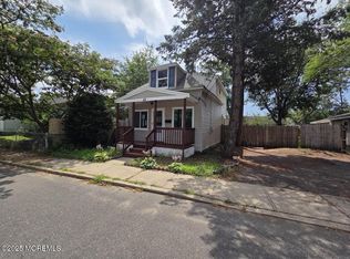 42 Linton Pl, Keansburg, NJ 07734