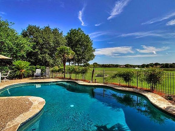 2nd image of 29830 Fairway Vista Dr