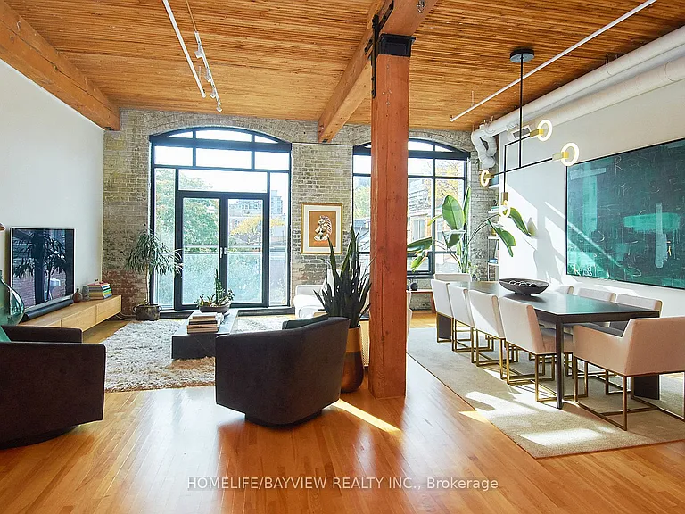 993 Queen St W #203 — Photo 16