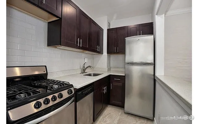 Rented by Douglas Elliman | media 10