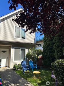 3648 Whitman Avenue N #B, Seattle, WA, 98103