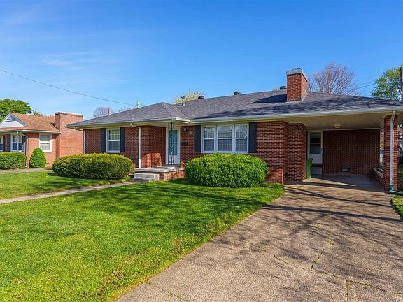3rd image of 1807 Mohawk Dr