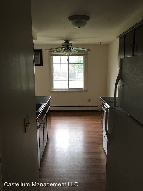 1st image of 18 Tudor Ln APT 6