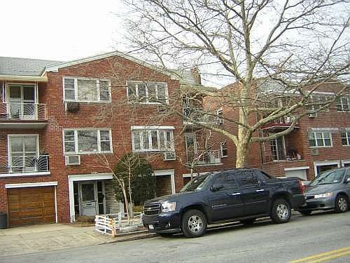 1st image of 1580 E 98th St