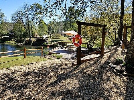 4th image of 547 Toccoa River Ln