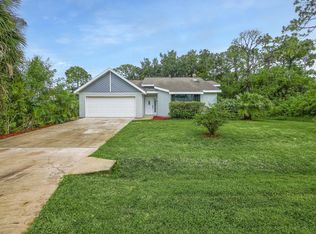 726 Banks St NW, Palm Bay, FL 32907