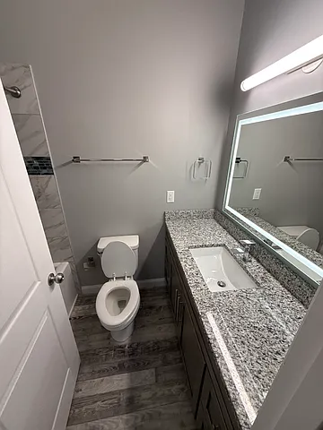 218 Huron Ave — Photo 44